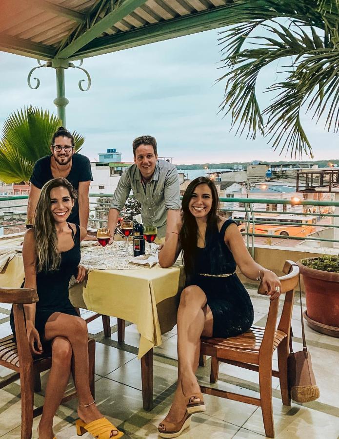 Hostal Solar Del Puerto Machala Buitenkant foto