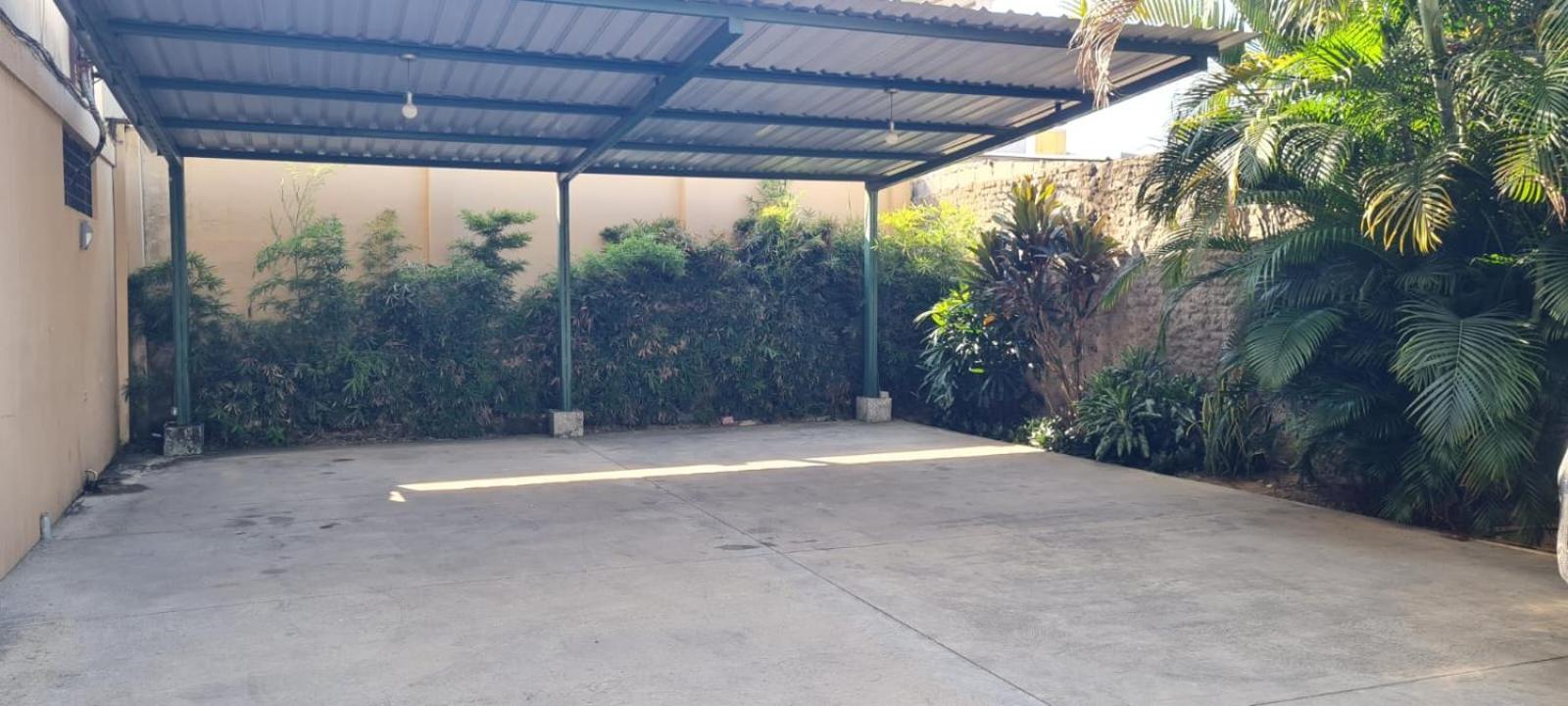 Hostal Solar Del Puerto Machala Buitenkant foto