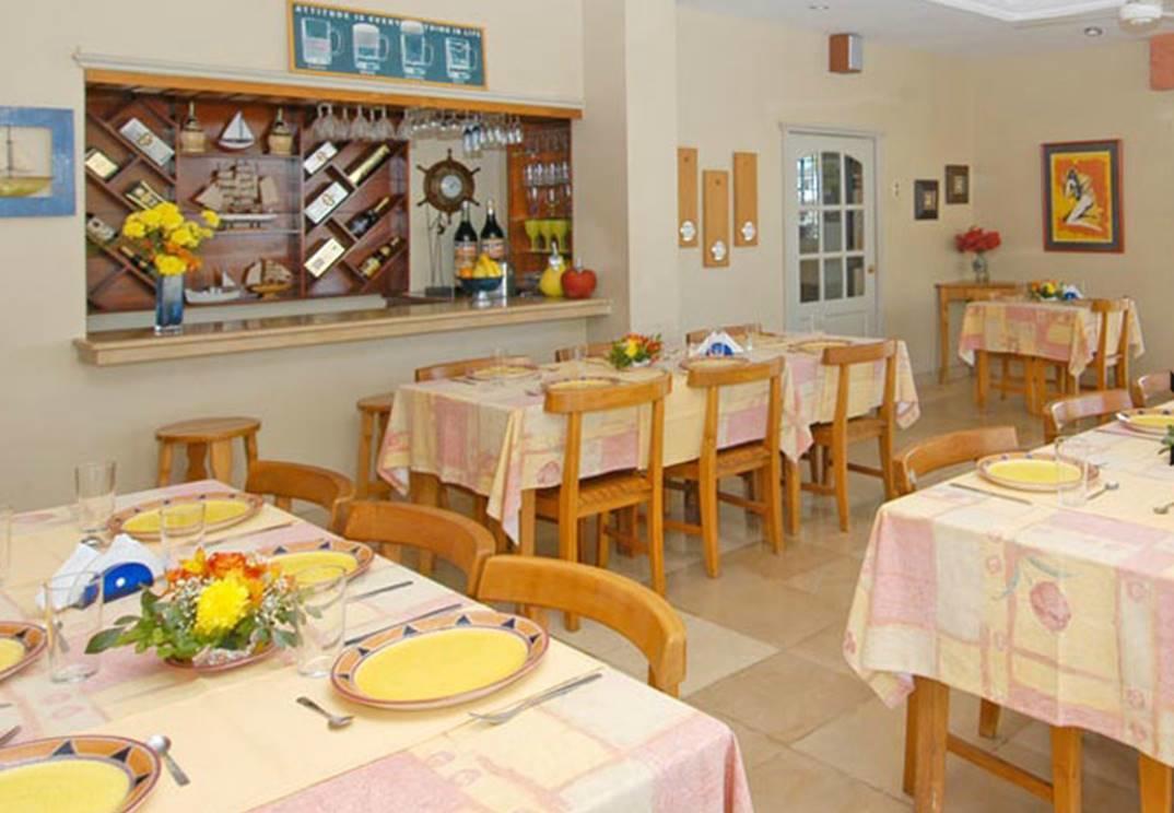 Hostal Solar Del Puerto Machala Buitenkant foto